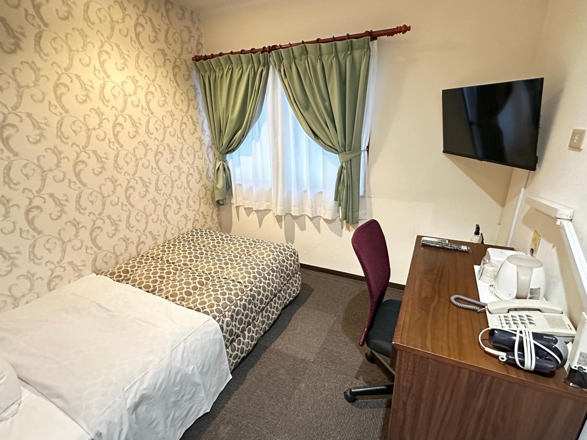 Futsukaichi Green Hotel Chikushino Bagian luar foto